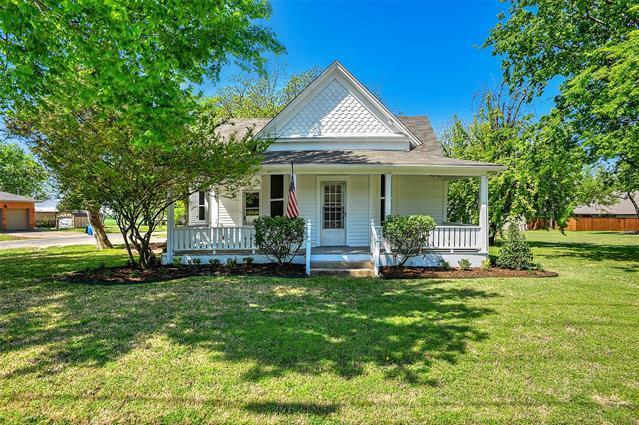 property at 676 S Waco St