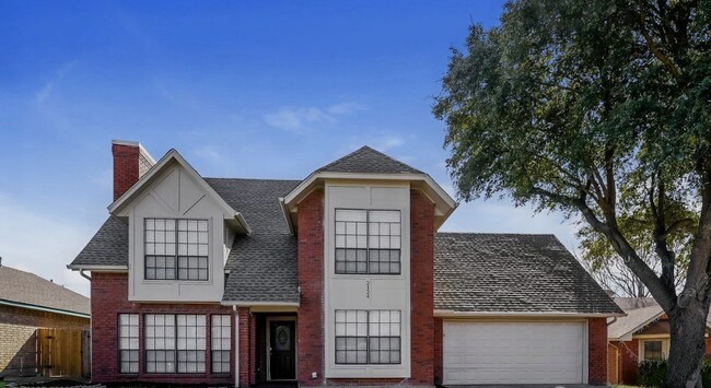 property at 2136 Glenn Ln