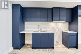 7497 Marvel Dr in Niagara Falls, ON - Building Photo - Building Photo