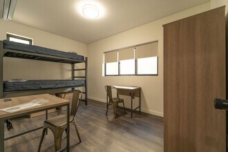 2737 Durant Avenue in Berkeley, CA - Foto de edificio - Interior Photo