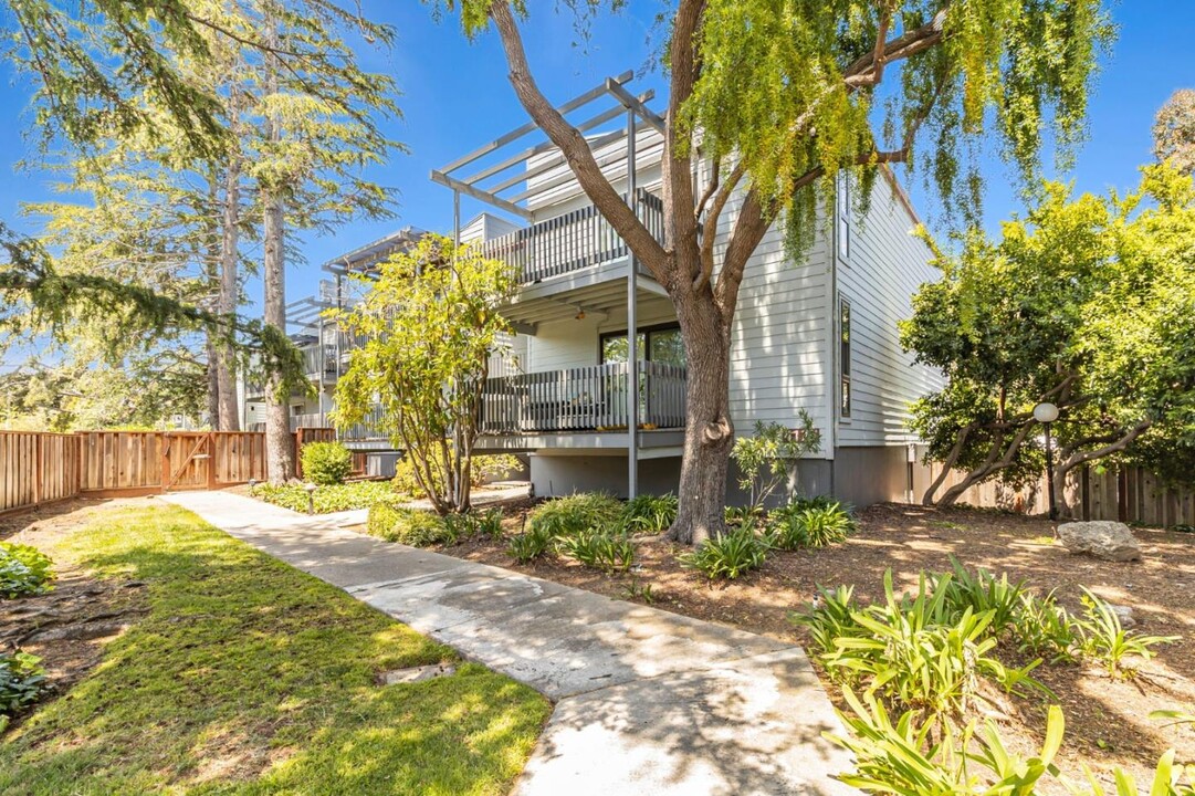 4175 George Ave in San Mateo, CA - Building Photo
