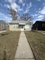 1473 E Harry Ave in Hazel Park, MI - Building Photo