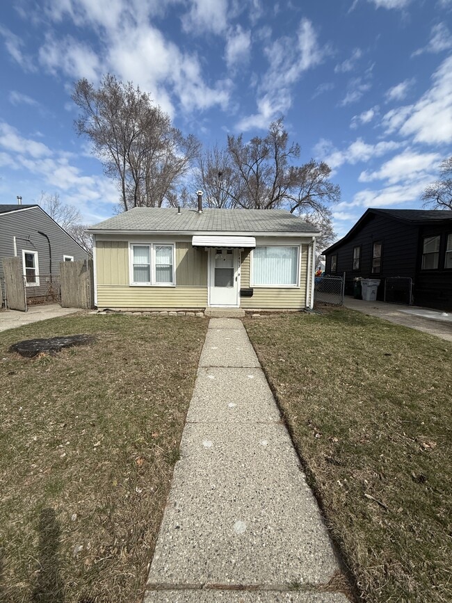 property at 1473 E Harry Ave