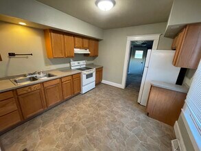 426 Ransom St, Unit A in Ripon, WI - Building Photo - Building Photo