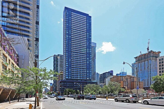 159-3159 Dundas St E in Toronto, ON - Building Photo - Building Photo
