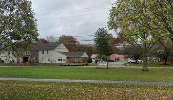 1960 Justin Way in Aberdeen, OH - Building Photo