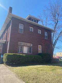 461 E Broadway St in Alliance, OH - Foto de edificio - Building Photo