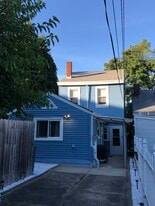 2511 Leticoe St in Pittsburgh, PA - Building Photo