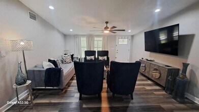 33326 Mandrake Rd in Zephyrhills, FL - Building Photo - Building Photo