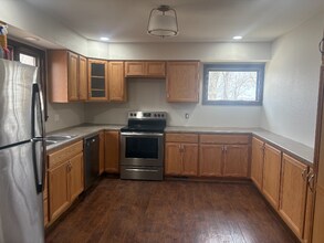 694 E 400 Hwy in Pittsburg, KS - Building Photo - Building Photo