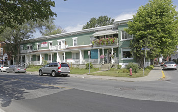 1610-1626 Saint-Joseph Blvd in Montréal, QC - Building Photo - Building Photo