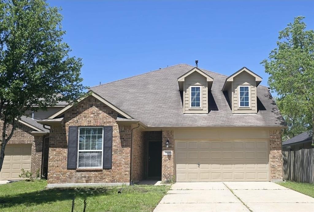 9619 Briartrace Ct in Houston, TX - Foto de edificio