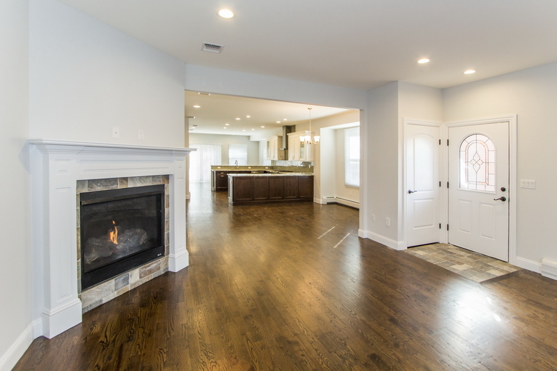 450 4th St, Unit 1 in Palisades Park, NJ - Building Photo