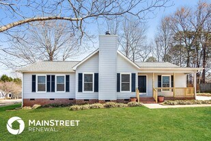 124 Shade Tree Ct in Gastonia, NC - Building Photo