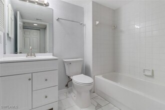 4720 St Croix Ln in Naples, FL - Building Photo - Building Photo