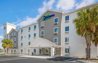 Furnished Studio-Fort Myers - Northeast in Ft. Myers, FL - Building Photo