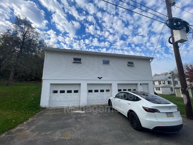 property at 272 River Rd