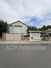 4654 Celia Way in Bellingham, WA - Building Photo - Building Photo