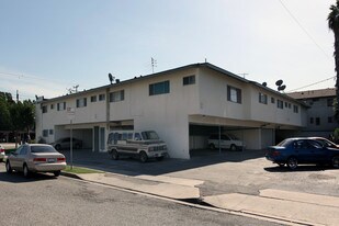The Samaro Apartments in Gardena, CA - Building Photo