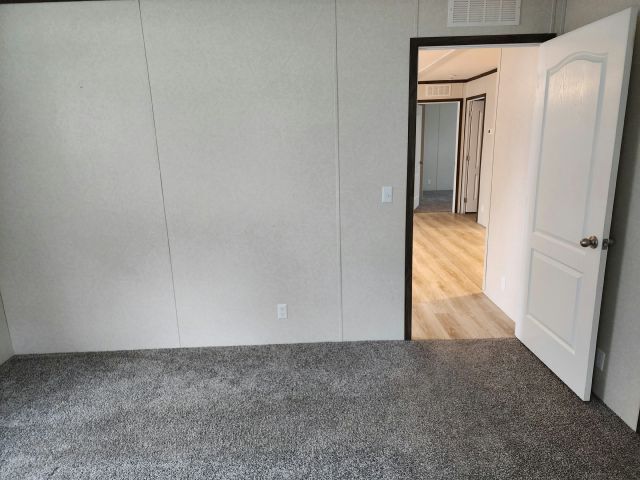 136 Terri Ln in Mankato, MN - Building Photo - Building Photo