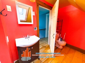 2591 Johnson Hill Rd in South Royalton, VT - Building Photo - Building Photo