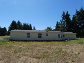 105 Ladybug Ln in Port Angeles, WA - Building Photo - Building Photo