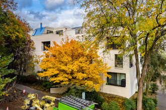 Hoyt Square in Portland, OR - Building Photo - Primary Photo