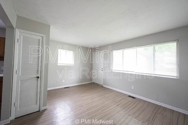 2248 N Leland Ave in Indianapolis, IN - Building Photo - Building Photo