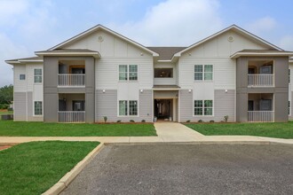 Bedford Park in Shreveport, LA - Building Photo - Building Photo