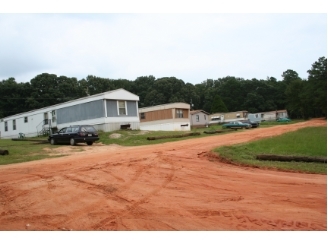 Rowe's Roost Mh Park in Hephzibah, GA - Foto de edificio