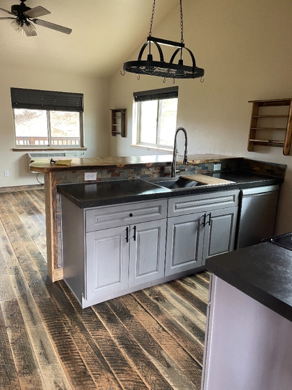 6248-6243 Three Needles Ln