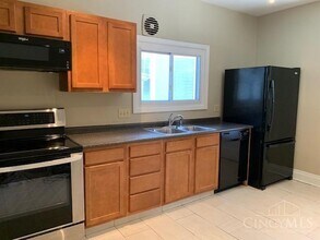 753 Delta Ave in Cincinnati, OH - Building Photo - Building Photo