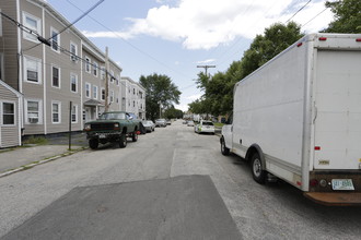 660 Harvard St in Manchester, NH - Building Photo - Building Photo