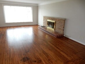 4384 Yakima Ct in Cincinnati, OH - Foto de edificio - Building Photo
