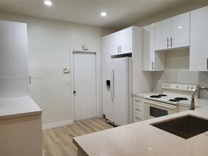 1990 Madeira Dr in Weston, FL - Building Photo - Building Photo