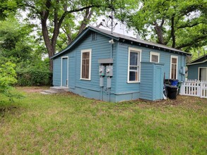 2511 E 2nd St in Austin, TX - Foto de edificio - Building Photo