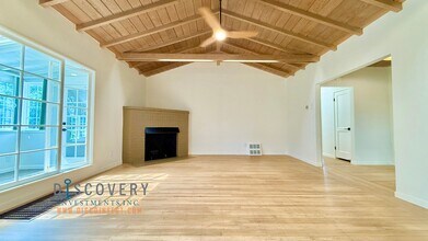 2587 El Caminito St in Oakland, CA - Building Photo - Building Photo