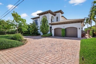 2649 NE 26th Ave in Lighthouse Point, FL - Building Photo - Building Photo
