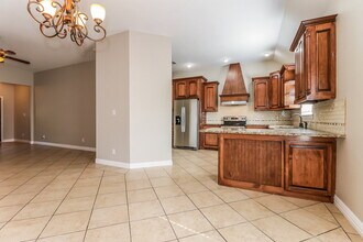8145 Tanner Ave in Fort Worth, TX - Foto de edificio - Building Photo