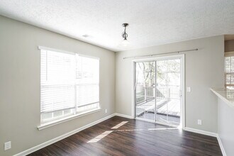 6713 Ascot Dr in Nashville, TN - Building Photo - Building Photo