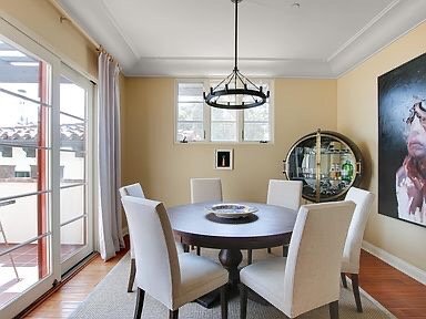 218111 E Yanonali St in Santa Barbara, CA - Foto de edificio - Building Photo