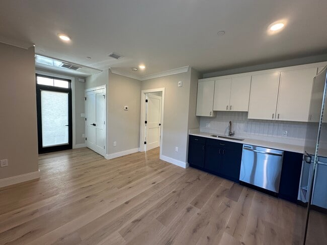 property at 7 Adamson St