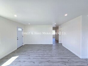 1320 Lewis Ave in Long Beach, CA - Building Photo - Building Photo