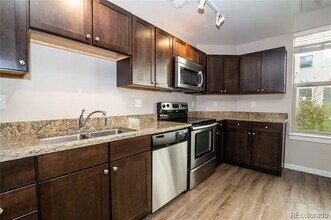 2500 17th St, Unit 308 in Denver, CO - Building Photo - Building Photo
