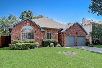 4713 Portrait Ln in Plano, TX - Foto de edificio - Building Photo