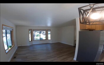 1413 Bonanza Ave in South Lake Tahoe, CA - Building Photo - Building Photo