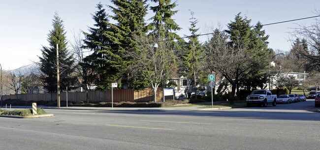 Hemlock Court in Vancouver, BC - Building Photo - Building Photo