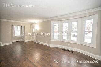 965 Caledonia Ave in Cleveland Heights, OH - Building Photo - Building Photo