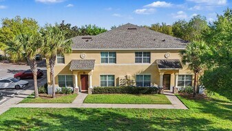 6246 Timberly Ln in Zephyrhills, FL - Building Photo