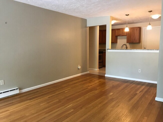 32 Hamilton Rd in Arlington, MA - Building Photo - Building Photo